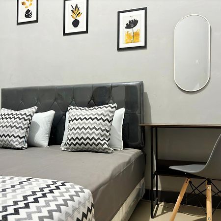 Jogja Day Inn Джокьякарта Экстерьер фото